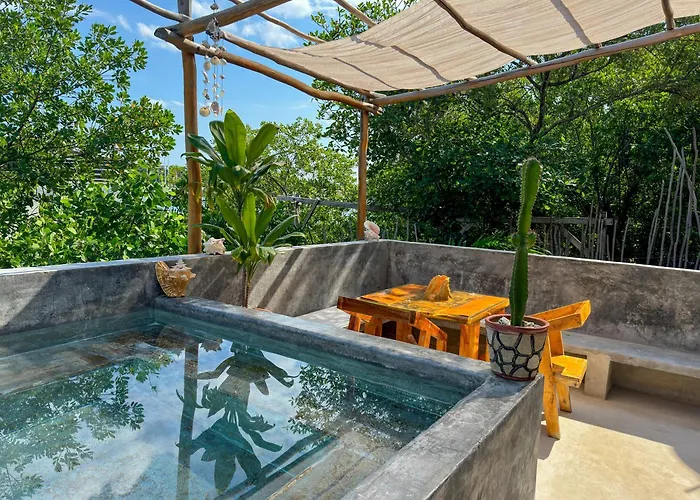 Apt 1-7 Ppl, Starlink, Mini-Pool & Terrace