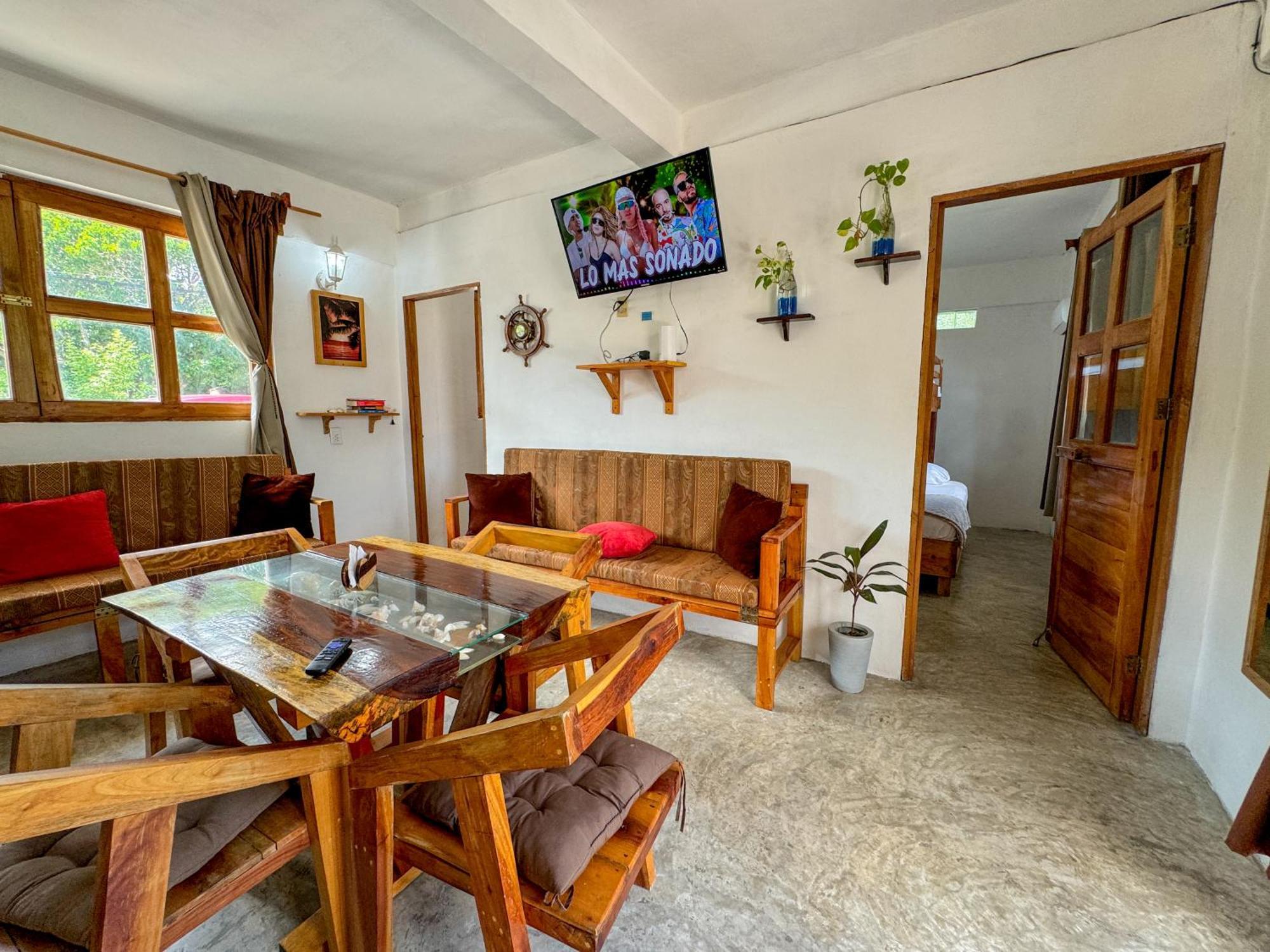 1-7 Ppl, Starlink, Mini-pool & Terrace * Isla Mujeres